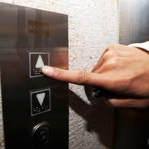 5��14�գ�һλ������Ա����߽�