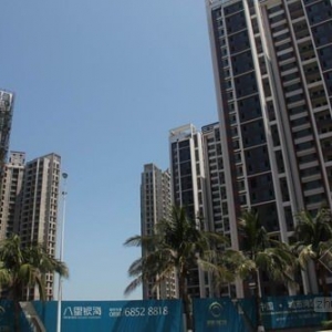 海口某地产公司贿赂多名官员拿地