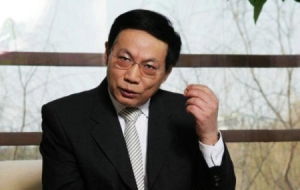 任志强VS尹中立:争议城镇化拉动房地产需求