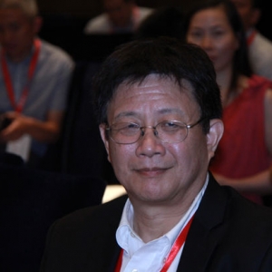 邓永恒:城镇化需统筹兼顾