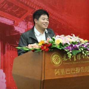 傅帅雄:新型城镇化的经验与思路