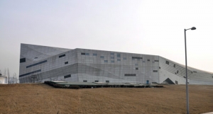 时评:建筑灵魂不能迷失在物质年代里
