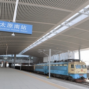太原多处建筑建成即“露怯”