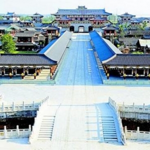襄阳唐城影视城主体完工 2015年开园迎客
