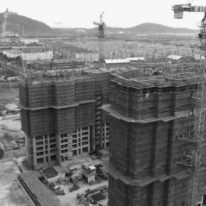 欲甩包袱 上百家上市公司退出房地产
