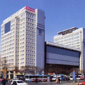 中国建筑文化中心两副主任贪污公款358万获刑