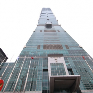 垃圾柜设计不当伤人101大楼被判赔68万