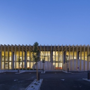 άýͼ(Pontivy Media Library)