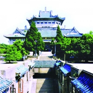 冯天瑜:武汉城市建筑风格应以武大为样本