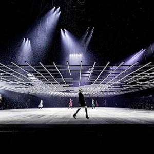 太空感十足的迪奥精神东京展室内设计