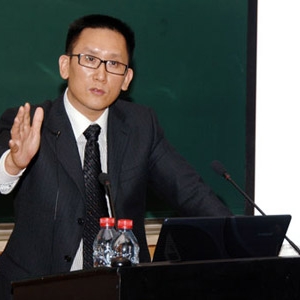 李友:北大方正挑战传统格局