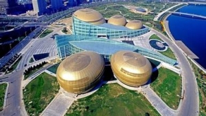 时评:新常态下需给新城热“退烧”