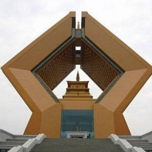 时评:奢侈浪费让“最丑建筑”丑上加丑