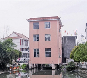 时评:违章建筑为何如此猖獗