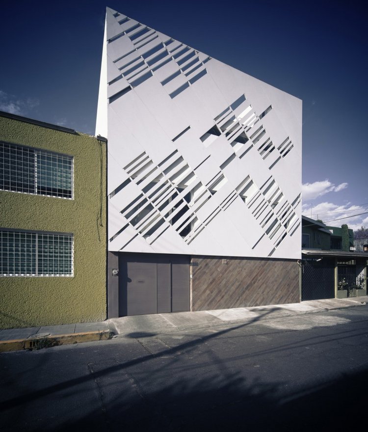 data/attachment/portal/201503/18/153836e04s9tx404x14q30.jpg