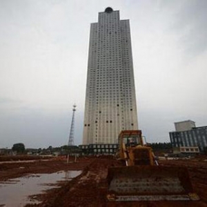 时评:十九天建成的“楼快快”靠谱吗?
