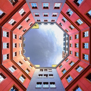 时评:板子不该打在建筑师身上
