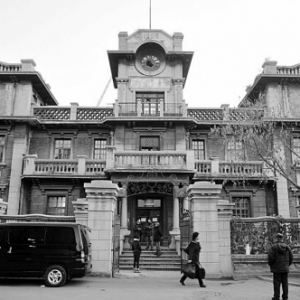 时评:文物建筑并非都不能改