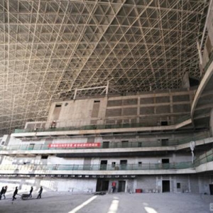 吉林400余人赶工人民大剧院迎电影节