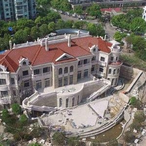 上海一公共绿地“豪华别墅”装修费已经过亿