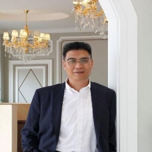 简国鹏:一人一元素 一木一菩提