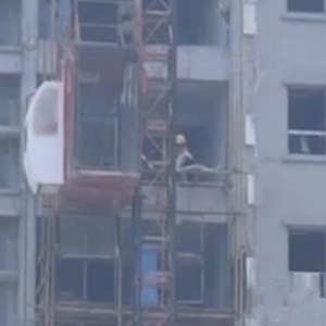 济南建筑工地 一工人从80米高空坠亡