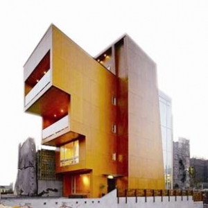 全台唯一全木建筑吸引人潮 没用钢筋铁钉