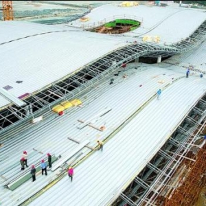 武当山机场航站楼开始内外装修 楼主体结构完工
