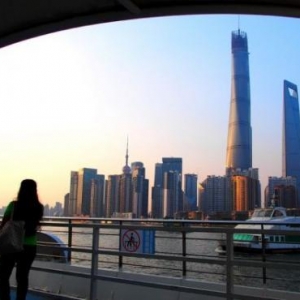 外媒眼中的世界第二在中国 上海中心大厦今夏启用