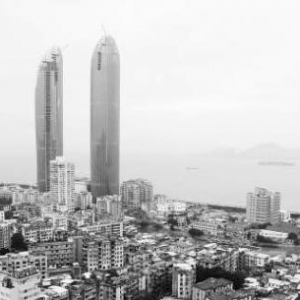 “中国第一双子塔”厦门第一高楼诞生 A塔封顶