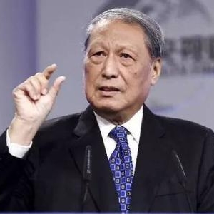 成思危:房地产业在中国20年内是支柱产业
