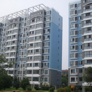 国内首个模块化绿色钢结构住宅主体完工