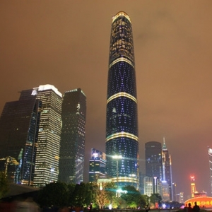 中国第二高楼广州落成 高530米投资超100亿