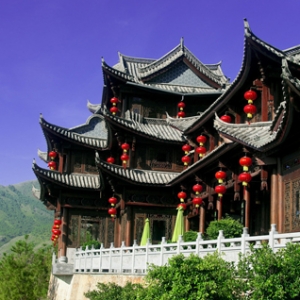时评:景区建筑应“隐身”于自然
