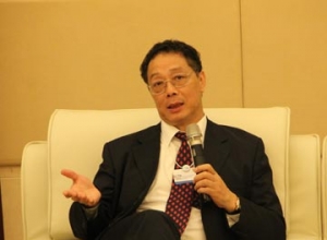 李铁:都市圈发展有规律 政府应做好交通和服务