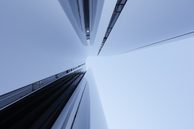 Ľ