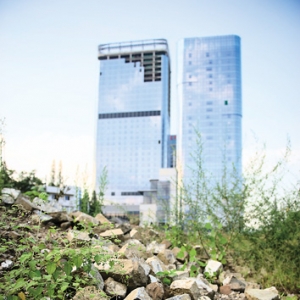 明故宫遗址上建大楼违规吗?