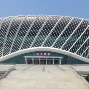 武汉“旋风球场”光谷国际网球中心正式亮灯开馆