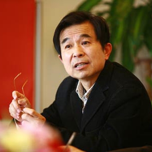 顾云昌:房地产面临过剩而非泡沫