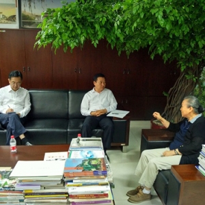 住房城乡建设部副部长倪虹看望中国建筑西北设计研究院总建筑师张锦秋院士