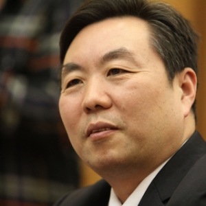 乔新生:房地产业应断臂求生