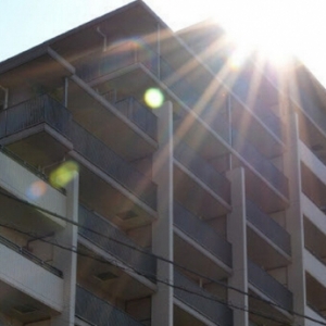 建筑业最大丑闻:日本黑心开发商大胆窜改施工数据 偷工减料致大楼发生倾斜