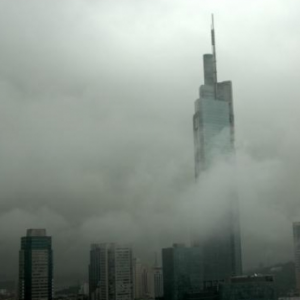 “南京第一高楼”被诉侵犯日照权 判赔10万