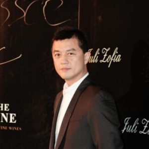 李亚鹏再战商业地产圈 与前女首富一起玩跨界