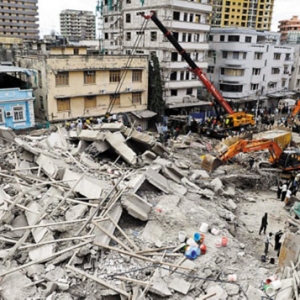 时评:“地基”没打好,地标建筑焉有不倒之理