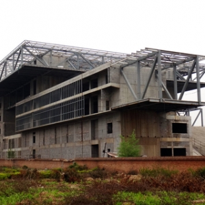 时评:短命建筑的拆除本是一出悲剧