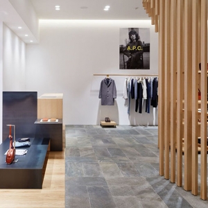  A. P. C.ձµ꣬ʮ㾩