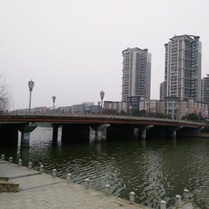 南京拟炸毁投资2亿桥梁重建 被指钱多没地方花
