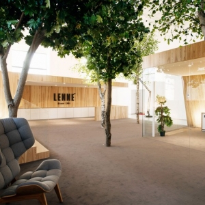 ǰɵɭְ칫ռ tree-filled office by KAMP Arhitektid