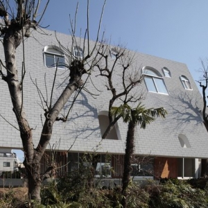 ݶסլ | House with Eaves and an Attic by by ON Design Partners